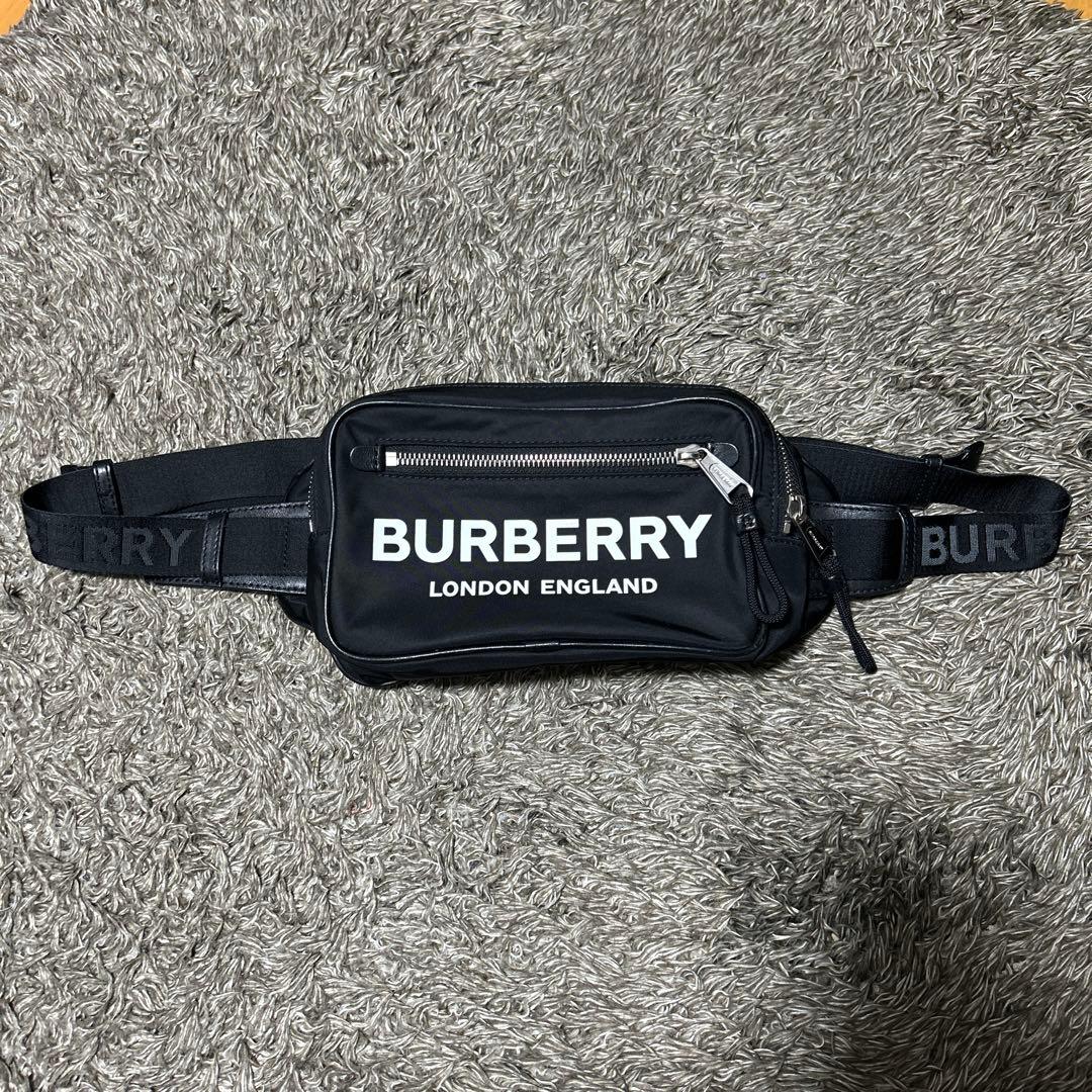 BURBERRY ボディバッグ・ウエストポーチ ブラック