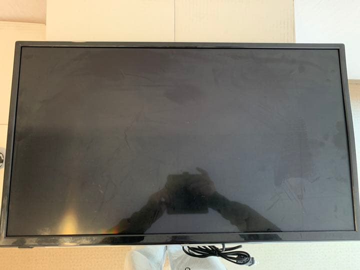 32型スタンド掛け液晶TV