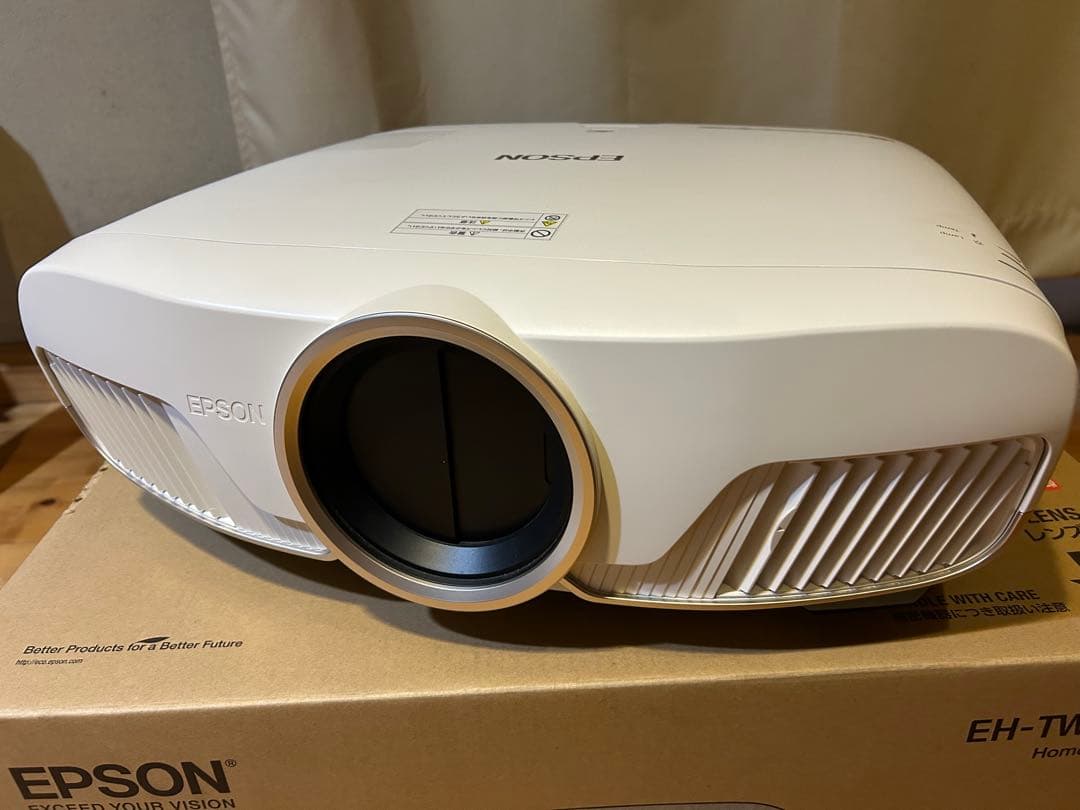 EPSON EH-TW8300 ホームプロジェクター dreamio 4K対応