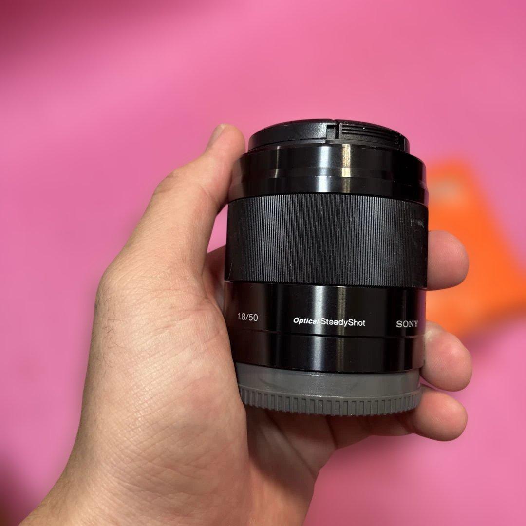 SONY E50mm F1.8 OSS レンズ