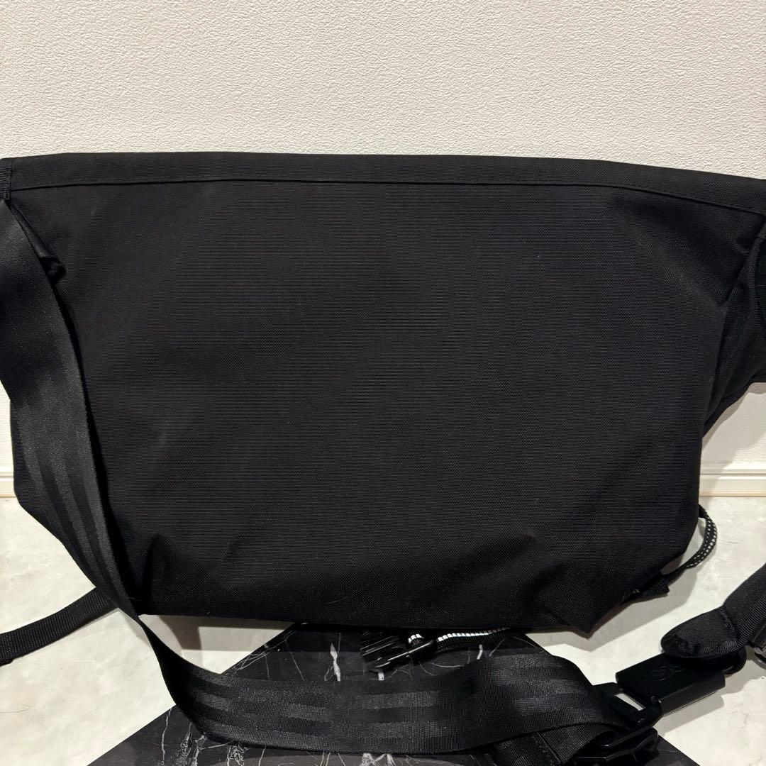 【未使用級】CHROME ブラック メッセンジャーバッグショルダーバッグ