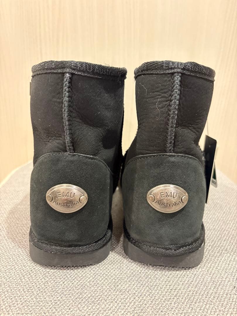 UGG EMU Australia ブラックムートンブーツ