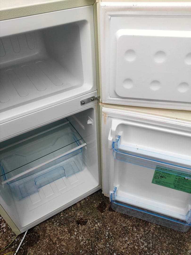 キ*イ様 simplus 2ドア冷凍冷蔵庫SP-RT85L2-WH 85リットル