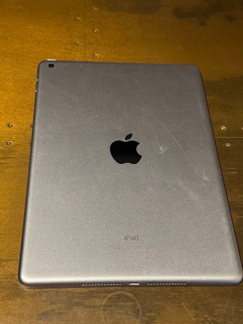 iPad第5世代　32GB ②