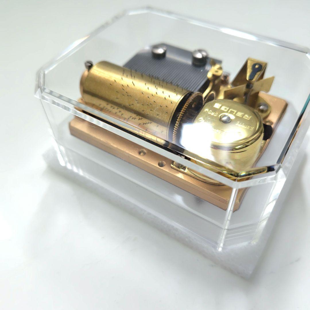 リュージュオルゴール　36弁　 クリスタルガラスボックス