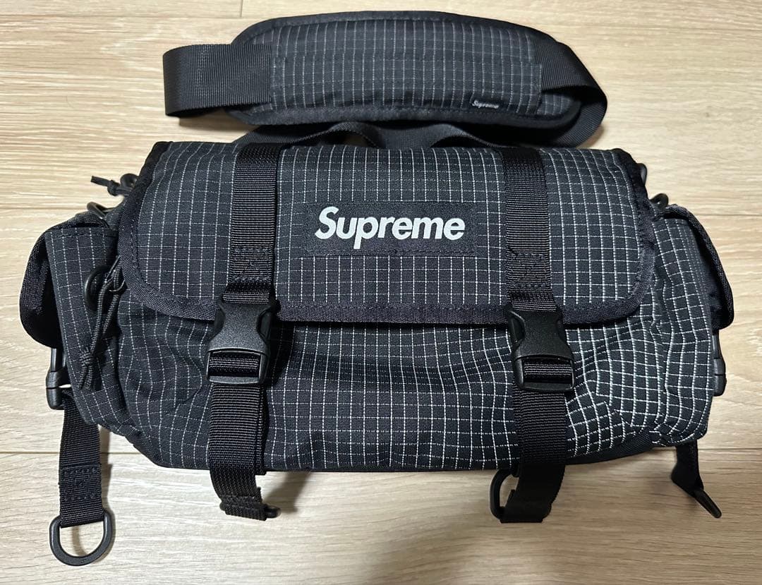バッグ Supreme Mini Duffle Bag