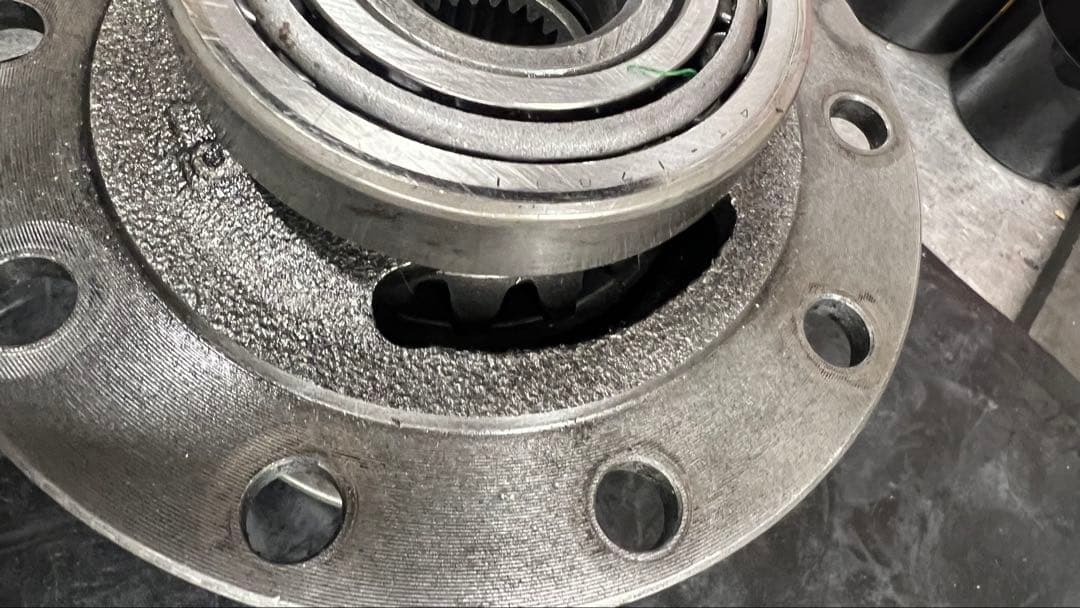 ジムニー　JA11. JB23.JB74 JB64などにロッカー組み込み済みデフ