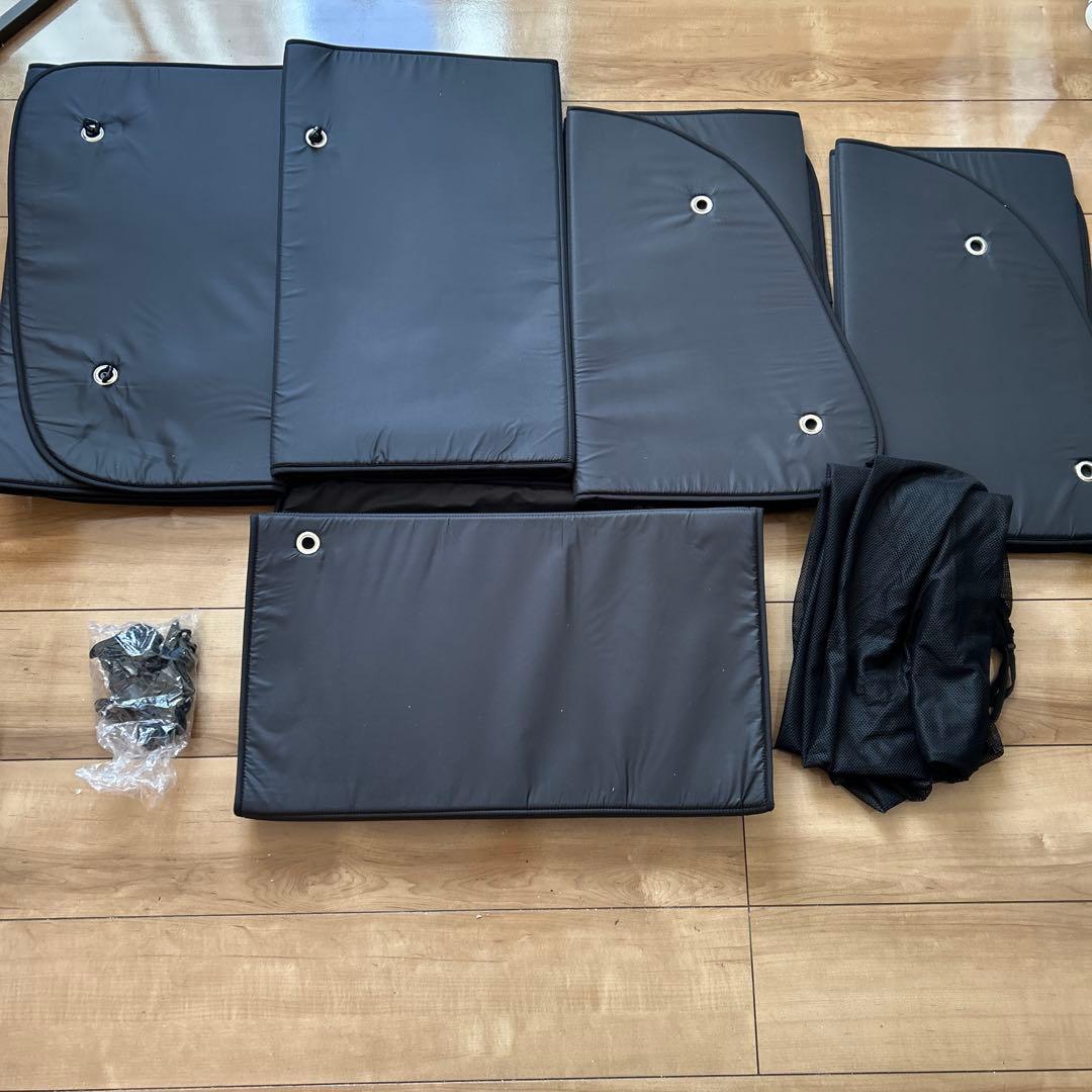 ハイエース　3型（窓開かない）　趣味職人　プライバシーサンシェード　【リヤのみ】