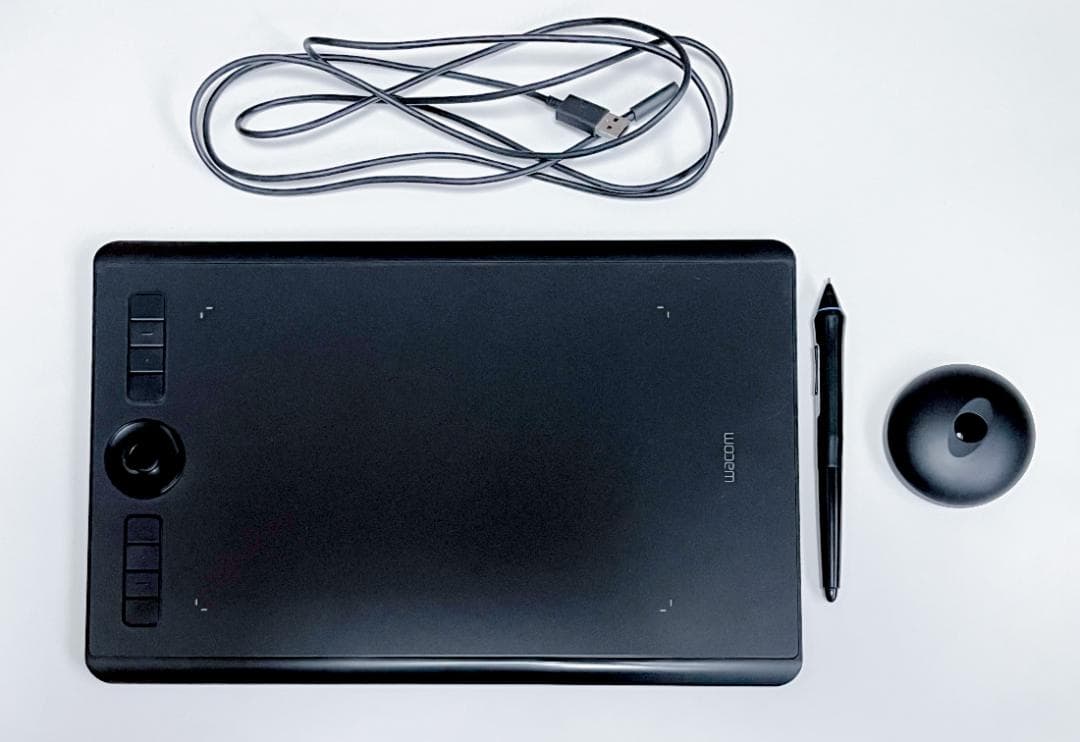 R*s様 Wacom ペンタブレット 本体（Intuos Pro：PTH-660