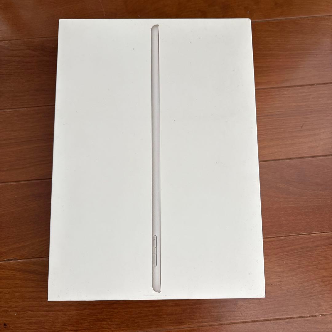 Apple iPad A1823 ホワイト 32GB 第5世代