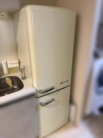 【値下げ】2022年製 レトロおしゃれ冷蔵庫 Grand-Line 198L