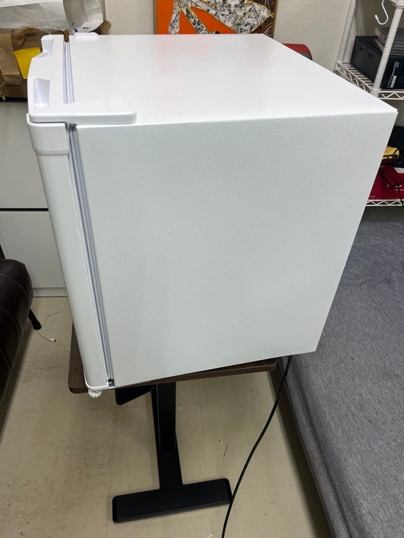 山善 冷凍庫 小型冷蔵庫31L YF-WU30(W) 冷蔵モード搭載　T