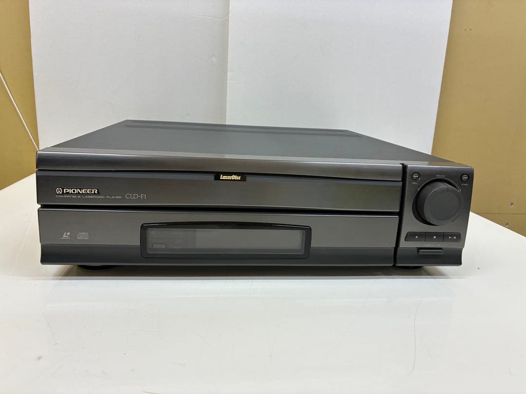 【稀有な逸品】CLD-F1 レーザーディスクプレーヤー0407