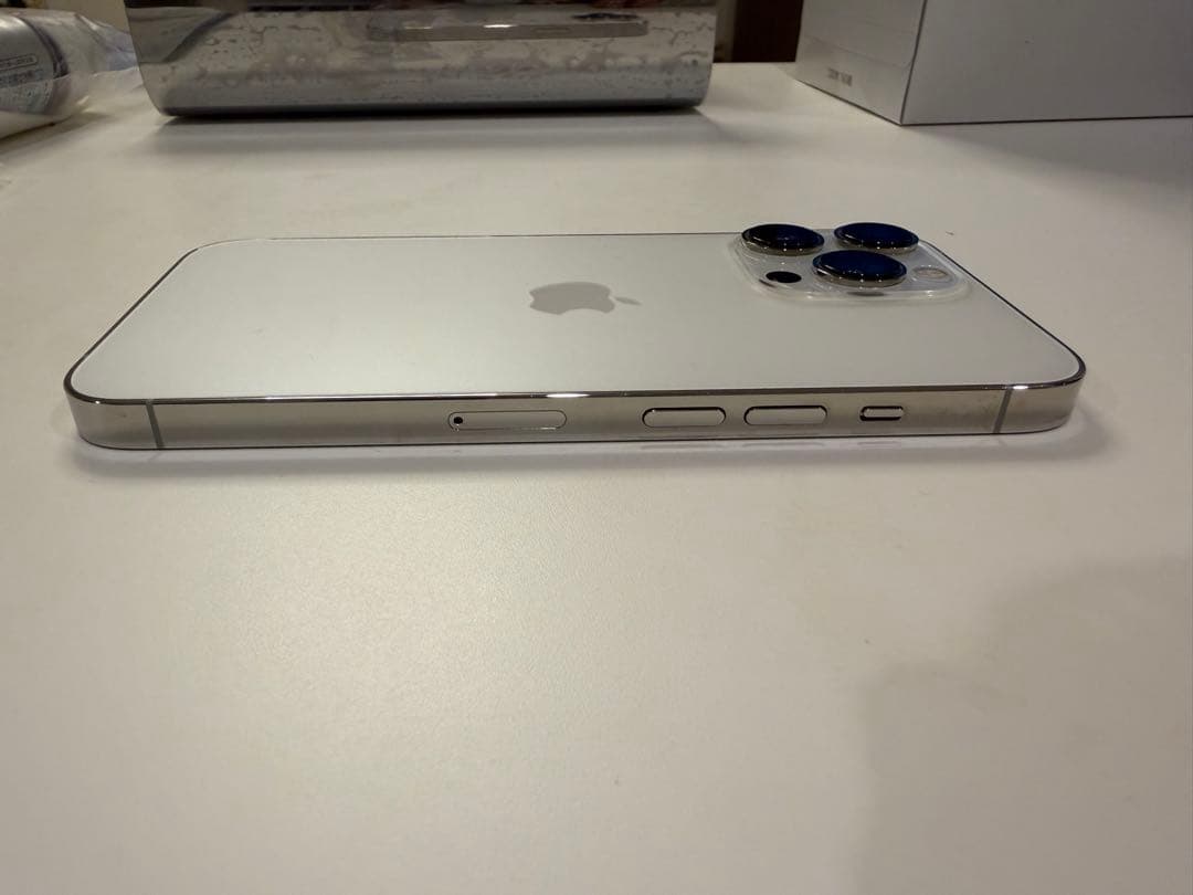 iPhoneシルバー13pro 256GB