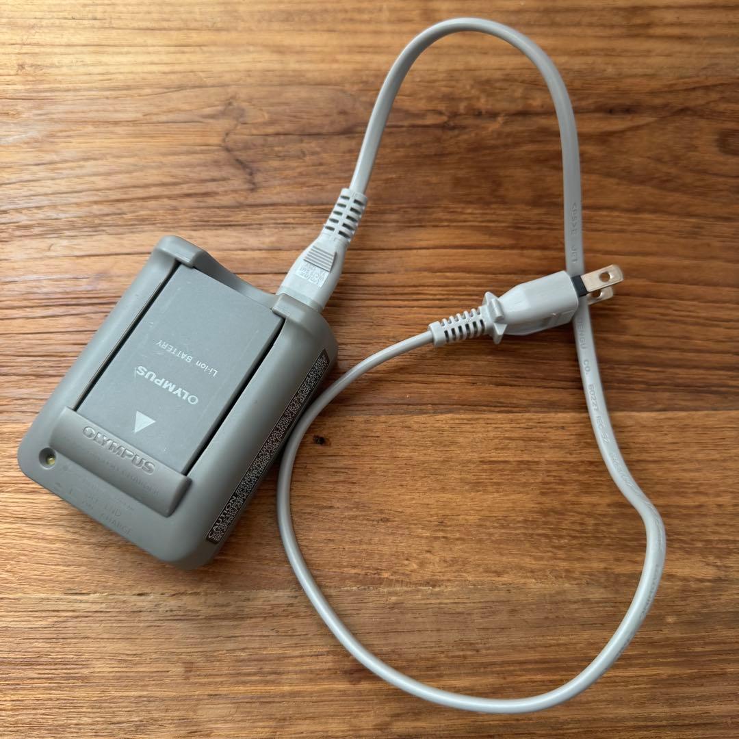 【美品】OLYMPUS OM-D E-M10 Mark III オリンパス