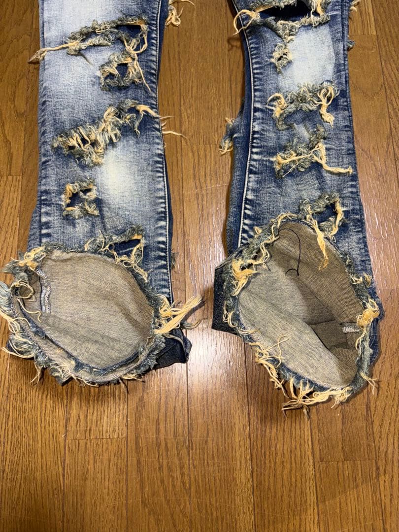 VALABASAS ダメージデニムパンツ