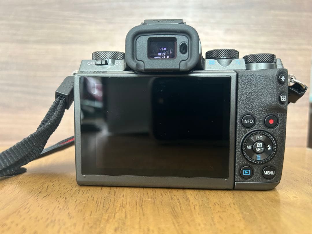 最終値引き【美品】Canon EOS M5 ミラーレスカメラ　レンズセット