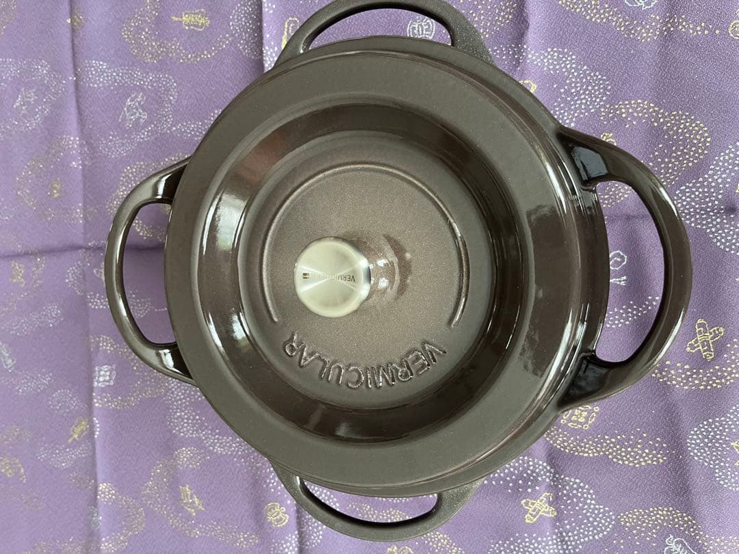 バーミキュラ　ホーロー鍋　オーブンポット　22cm