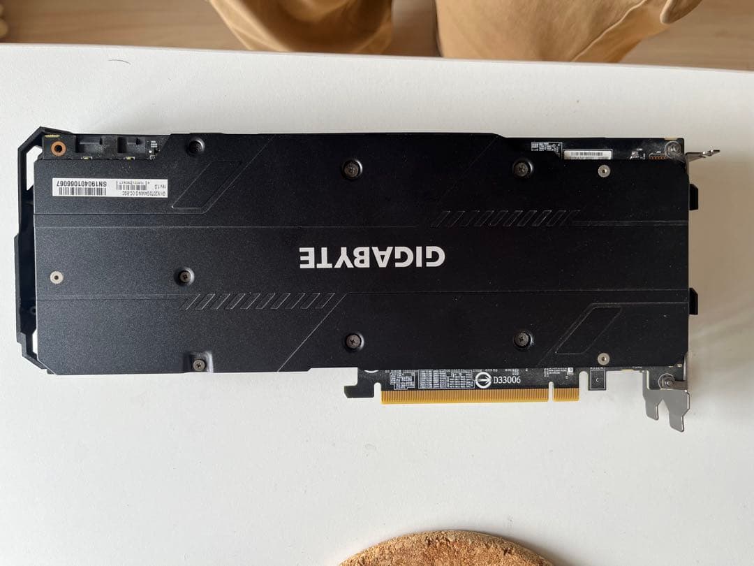 グラフィックボード・グラボ・ビデオカード GIGABYTE GV-N2070GAMING OC-8GC