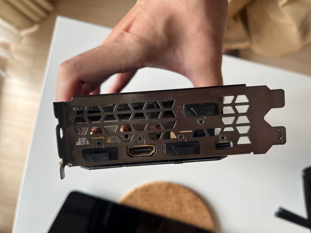 グラフィックボード・グラボ・ビデオカード GIGABYTE GV-N2070GAMING OC-8GC