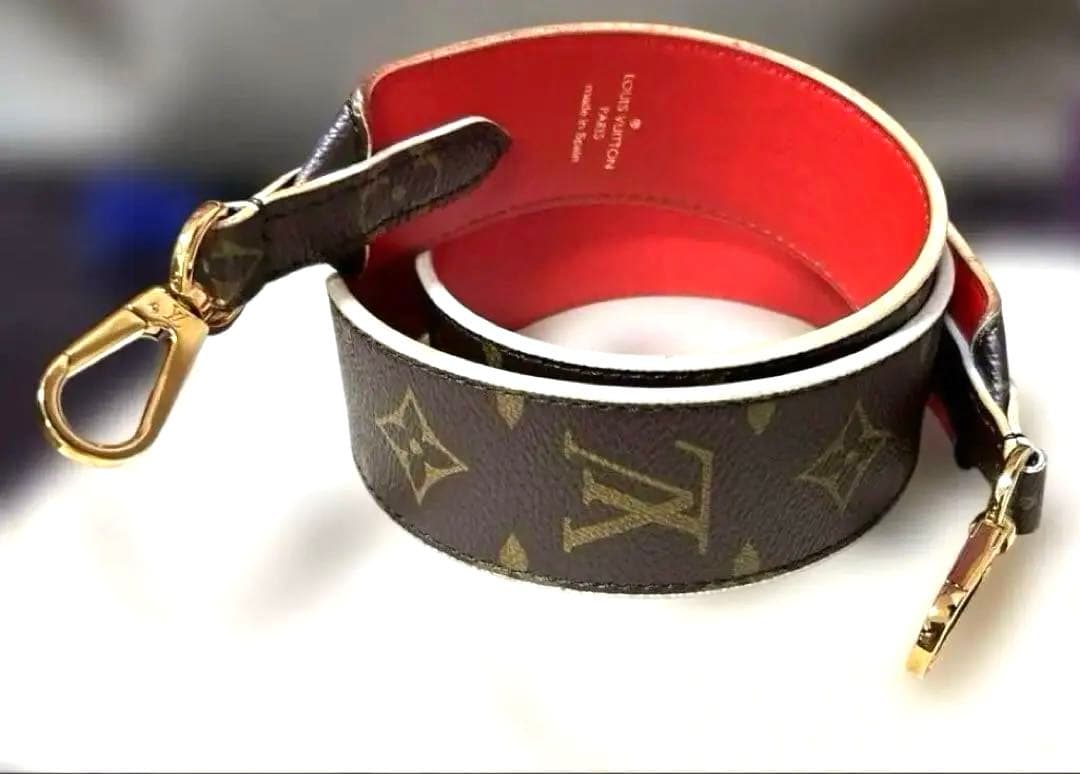 LOUIS VUITTONモノグラム LVショルダーストラップ