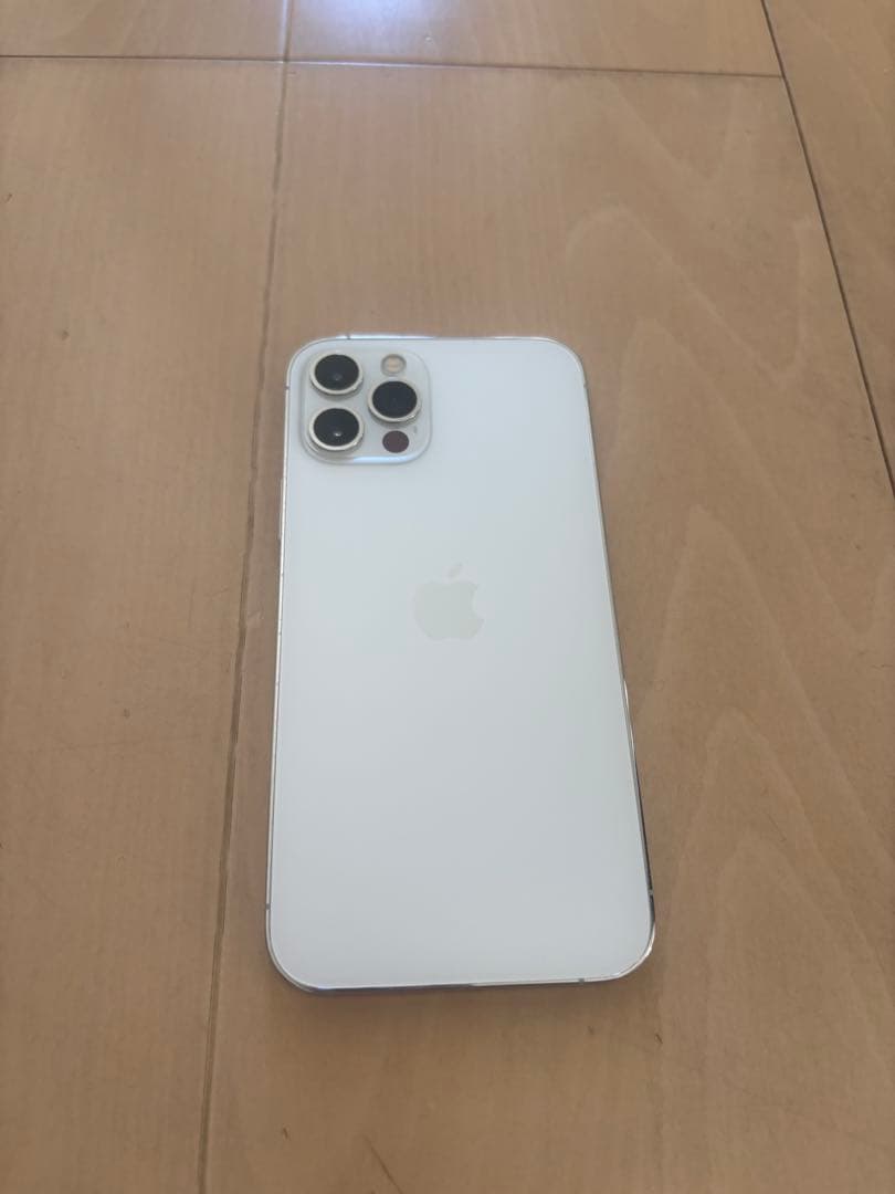 Apple iPhone 12 Pro ホワイト 本体