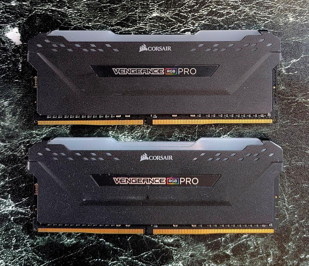 メモリー CORSAIR VENGEANCE RGB PRO 3600MHz 64GB