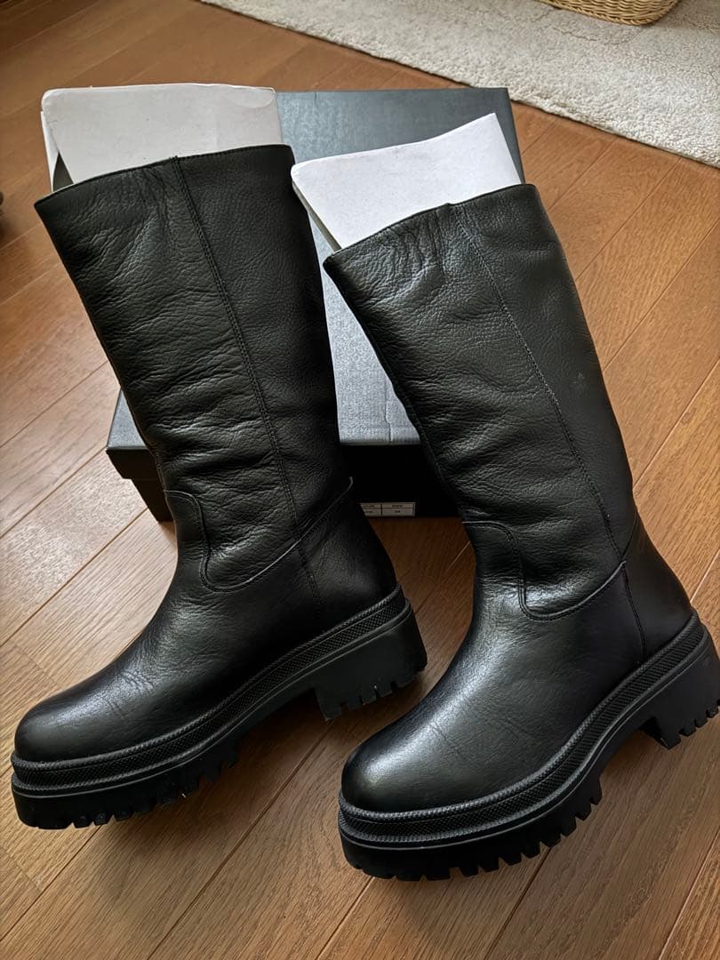 ギャルリーヴィー　レザーロングブーツ