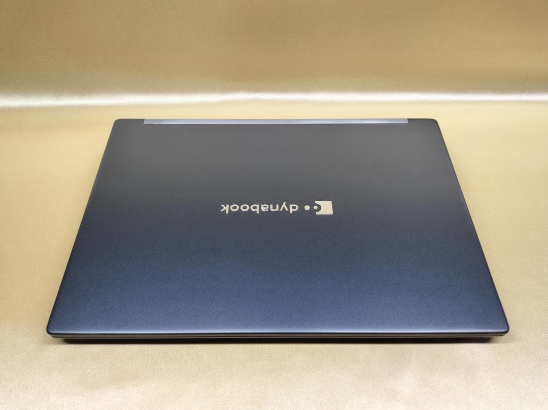 東芝　Dynabook G83/KW　高性能　2023年モデル(K-201)