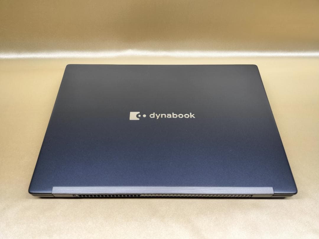 東芝　Dynabook G83/KW　高性能　2023年モデル(K-201)