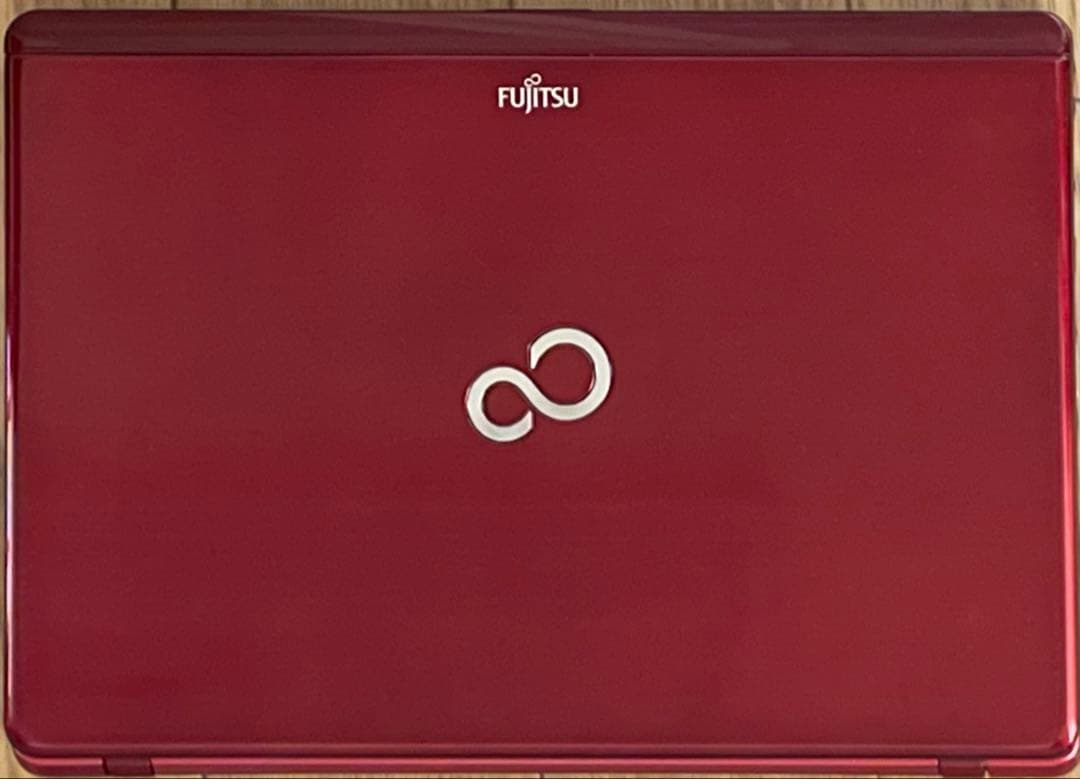 FUJITU LIFEBOOK core i3 13.3インチ