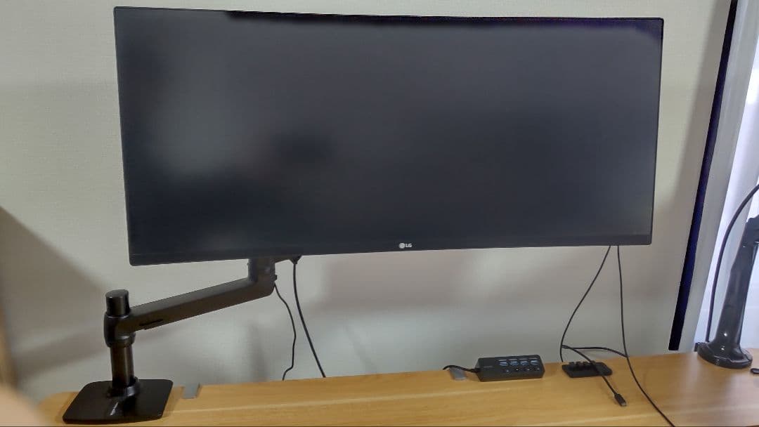 34インチ ウルトラワイドモニター（34UC70GA-B）モニターアームセット