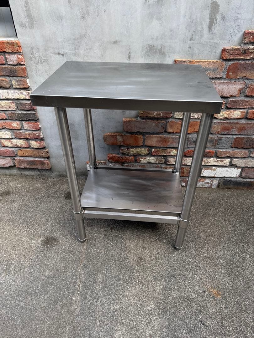 業務用　作業台　調理台　厨房機器 高さ調節可 ステンレス製　二段