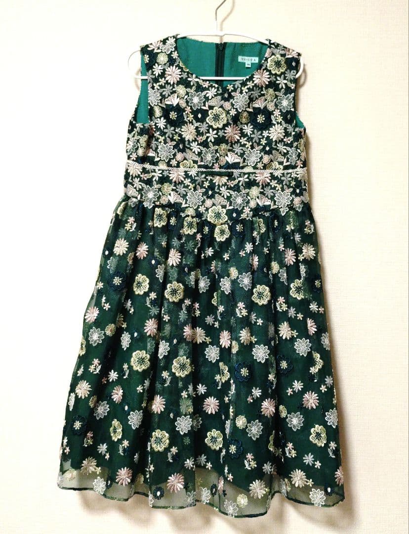 【美品】TOCCA 花柄刺繍 ノースリーブワンピース　ドレス 130