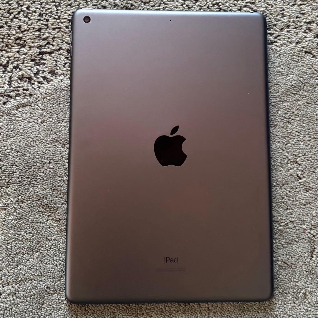 Apple iPad 10.2 第8世代　128G スペースグレー　アップル