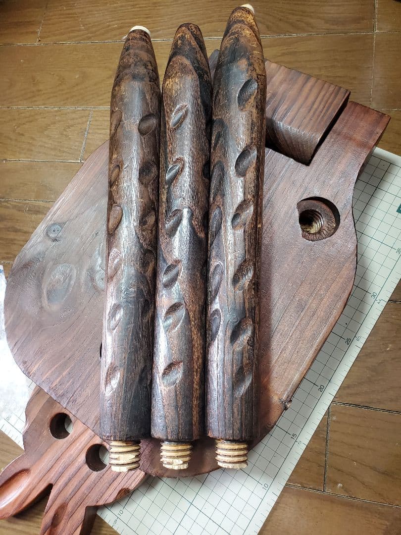 ヴィンテージ✨スペイン製三つ脚スツール店舗什器花台折り畳み式アニマルチェア3点✨