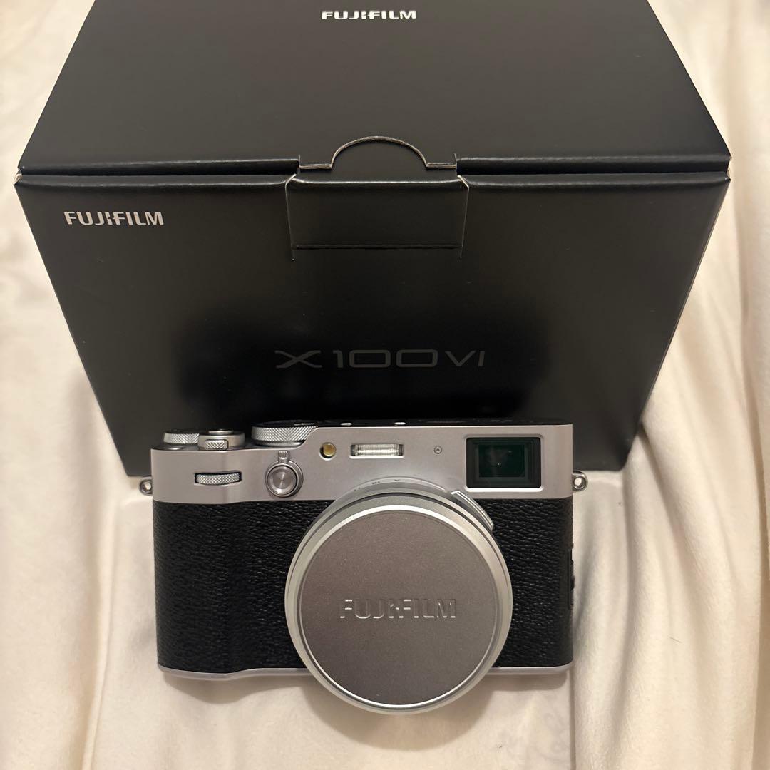 【美品】fujifilm X100VI シルバー おまけ付き
