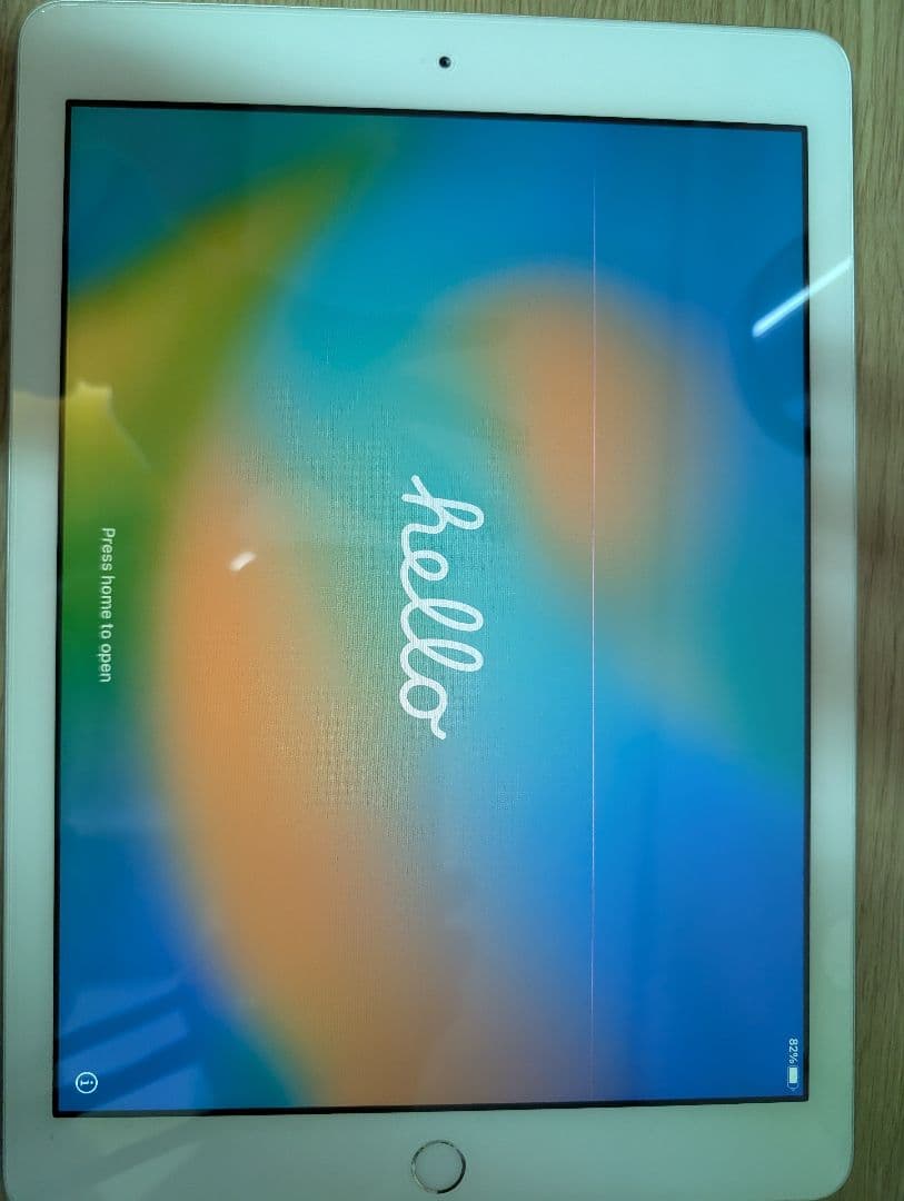 iPad本体　第5世代　9.7インチ　Wi-Fi　128GB　A1822