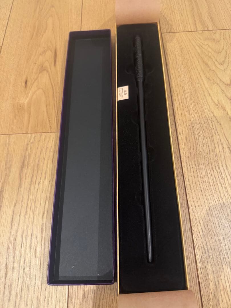 【使用一度のみ】【公式商品】ハリー・ポッター スタジオツアー　ローブ&杖のセット