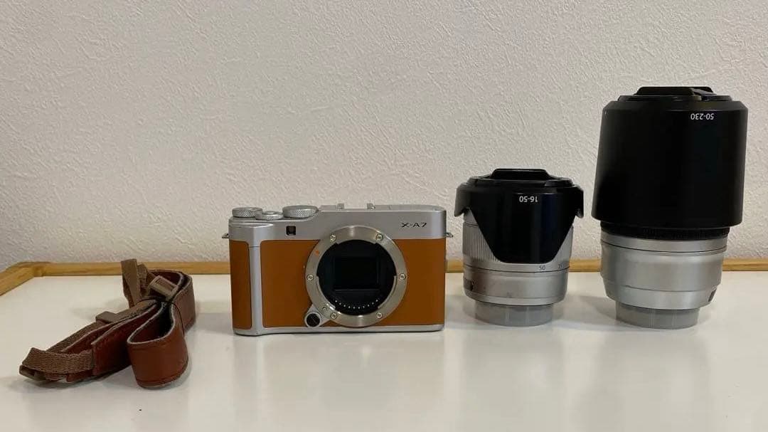 FUJIFILM X-A7 ミラーレスカメラ　レンズキット　ズームレンズ付き