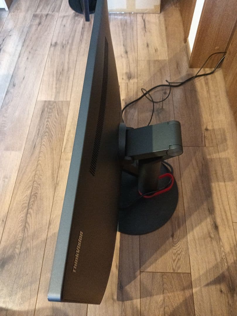 ThinkVision Pro2820 フルHD 28インチ