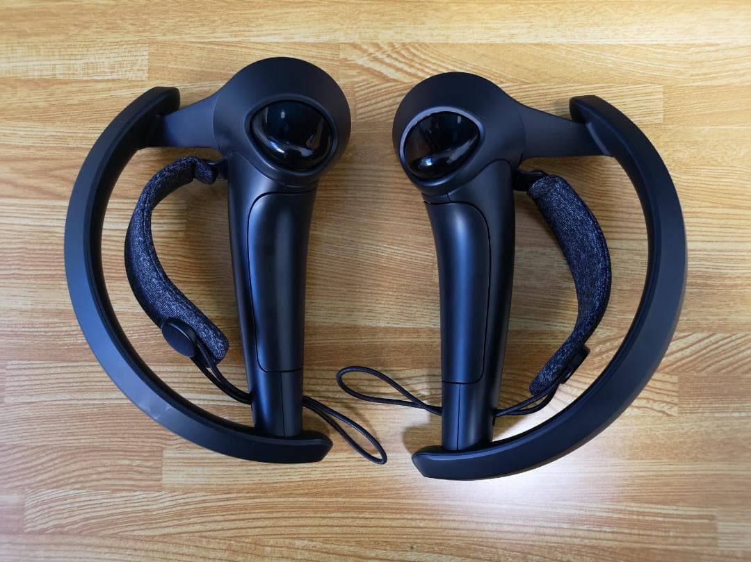 ほぼ新品　VALVE INDEX コントローラ V003665-20