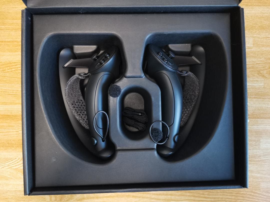 ほぼ新品　VALVE INDEX コントローラ V003665-20