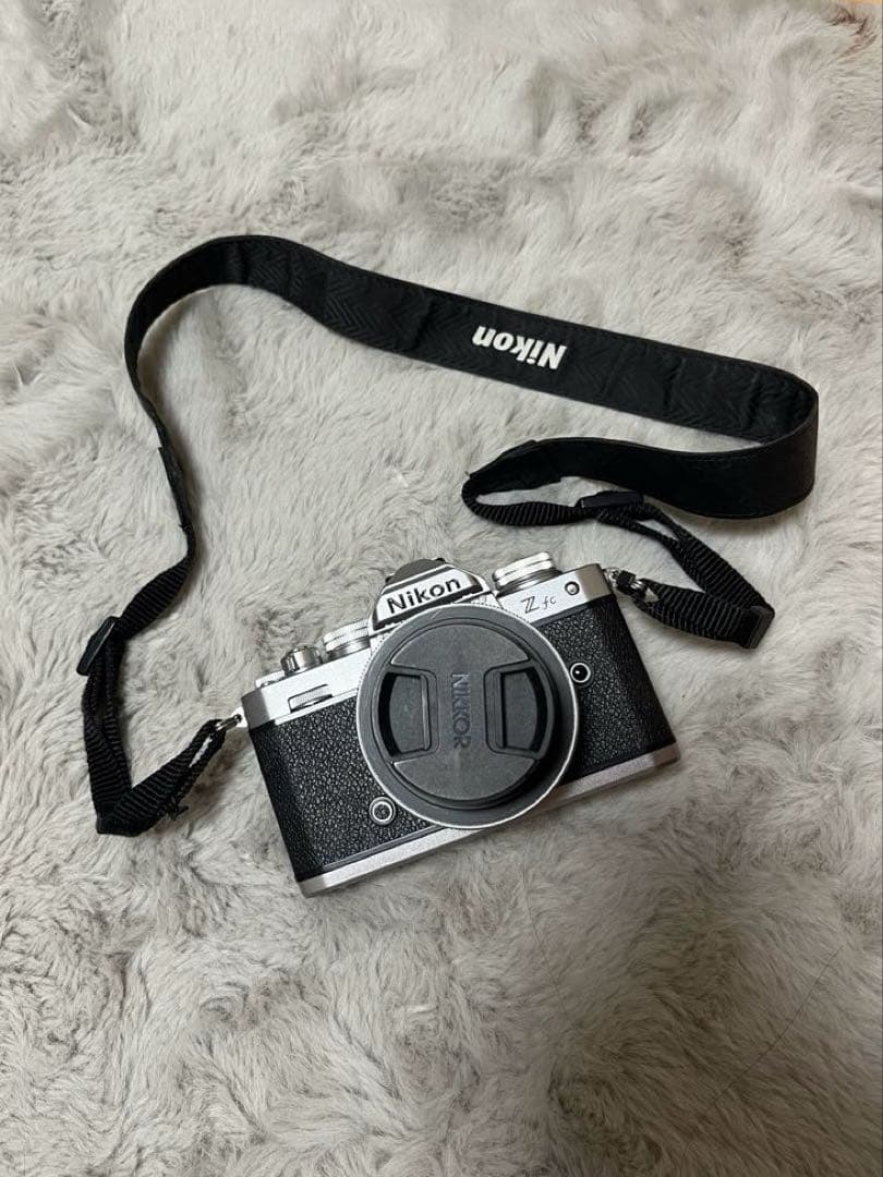 Nikon Zfc ミラーレス一眼カメラ
