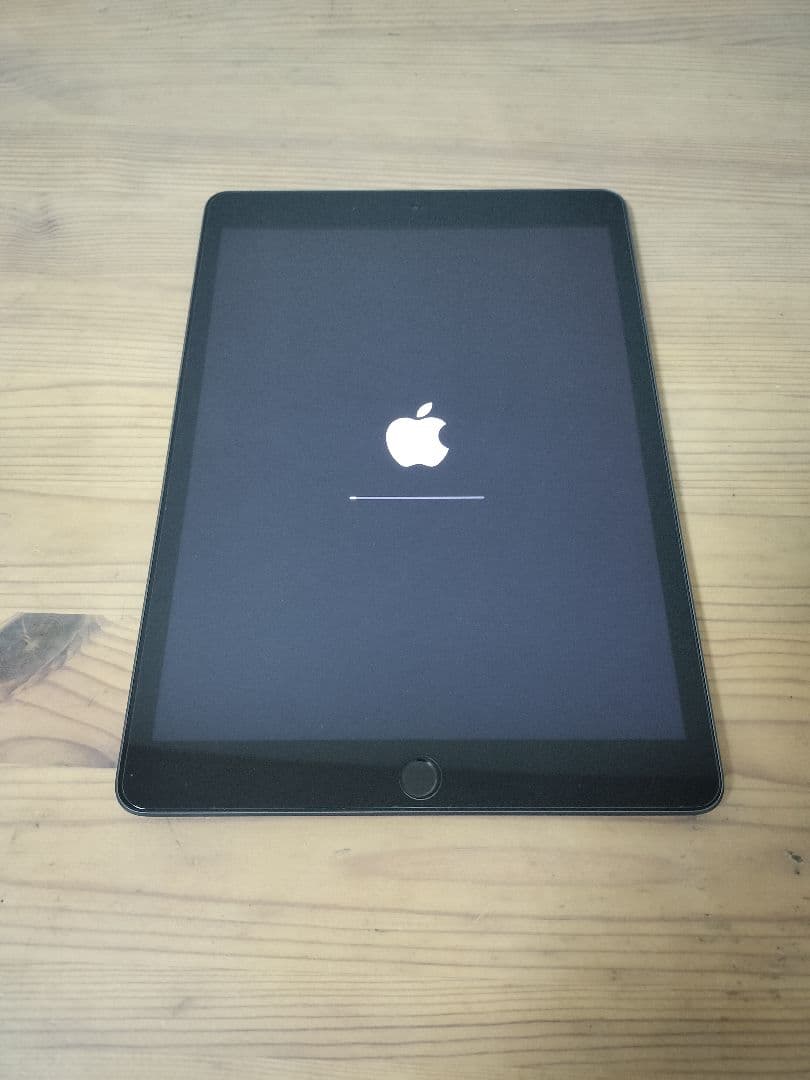 Apple iPad 32GB 第７世代　キーボード付き