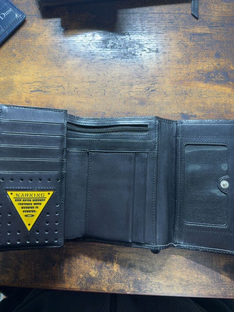 Oakley ブラック 折りたたみ財布　レザー