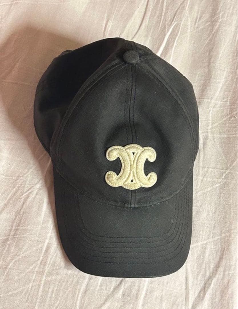 CELINE ブラック ベースボールキャップ