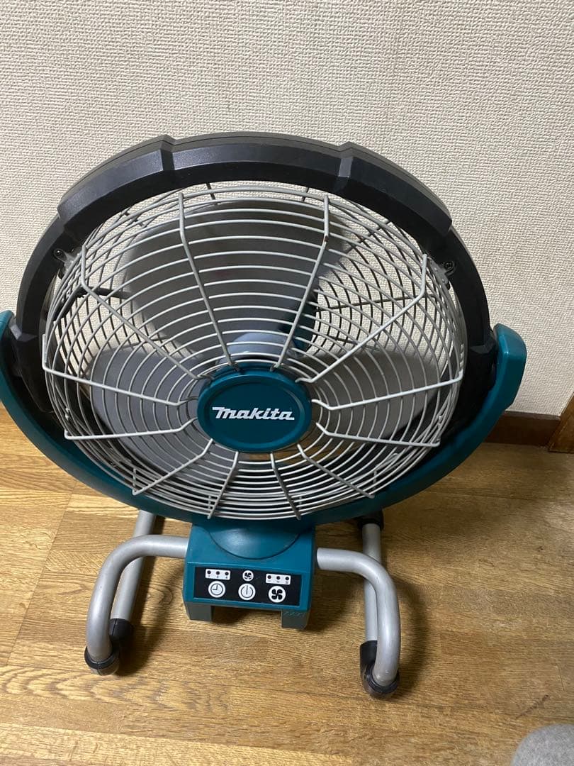 マキタ 充電式扇風機 CF300D
