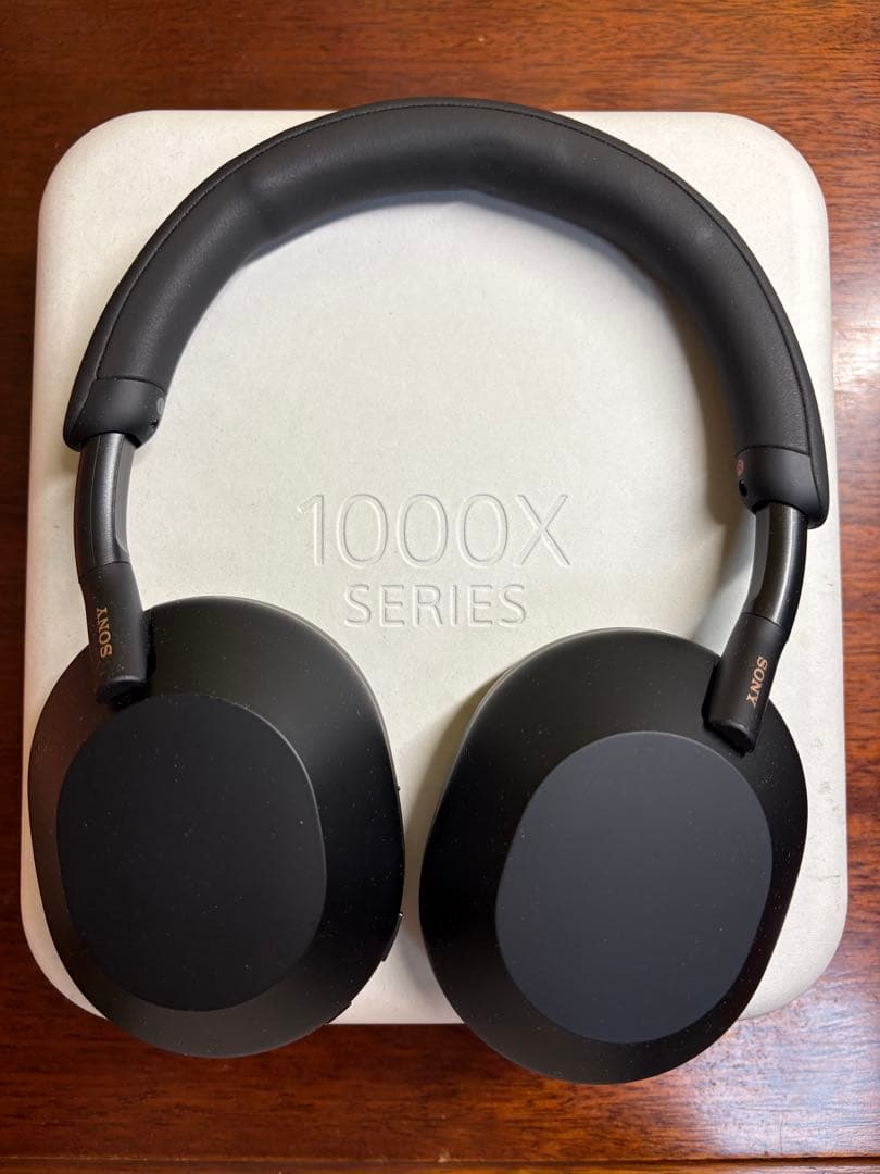 SONY 1000Xシリーズ ブラック ヘッドホン　WH-1000XM5