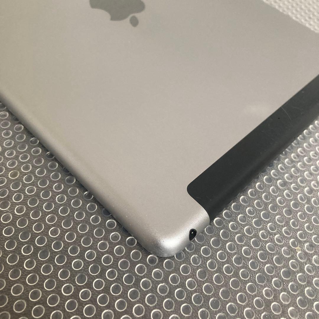 2853【早い者勝ち】電池良好☆iPad5 第5世代 32GB SIMフリー☆